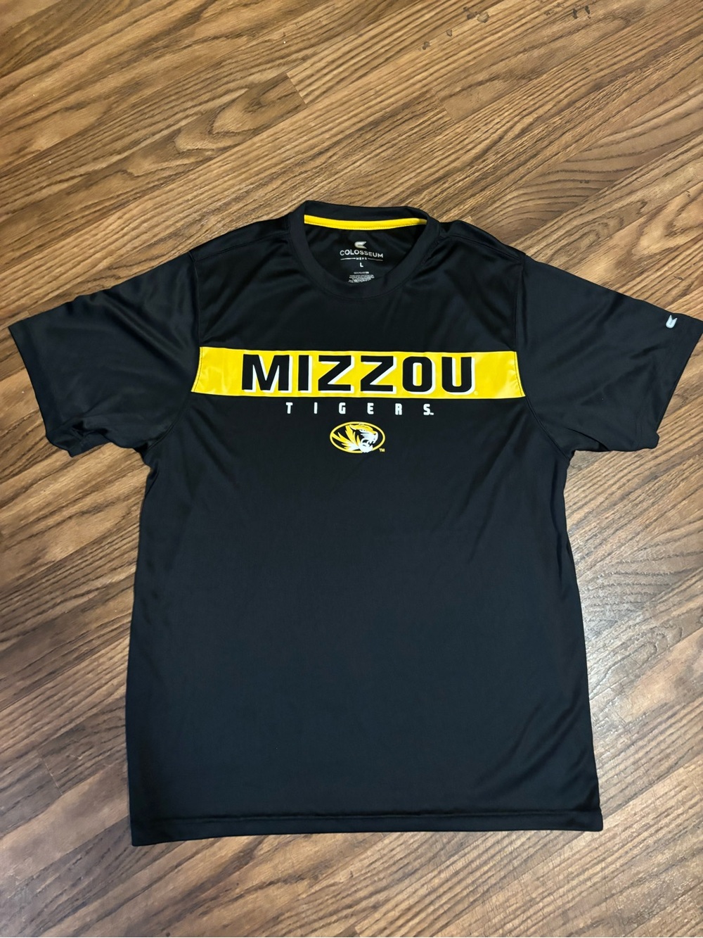 Mizzou Tigers Black & Yellow Dri Fit Edition * Large * By Colosseum